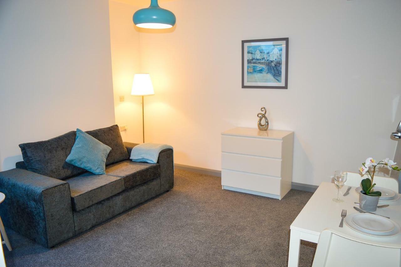 Pier12 Apartment Eastbourne Bagian luar foto